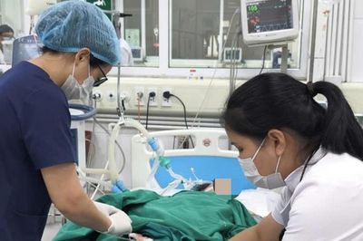 Không tự ý truyền dịch tại nhà khi mắc sốt xuất huyết