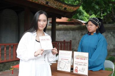 Cùng du học sinh yêu văn hóa Việt Nam làm Giám sinh Quốc Tử Giám