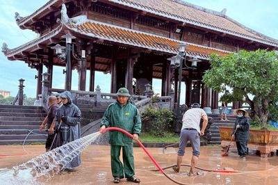 Quảng Trị khẩn trương khắc phục hậu quả mưa lũ tại các điểm di tích ven sông Thạch Hãn