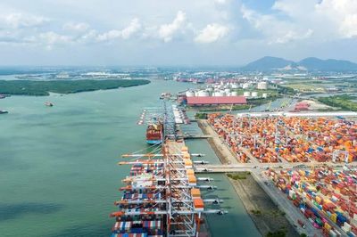 Xanh hóa, tăng cường liên kết cảng biển Thành phố Hồ Chí Minh