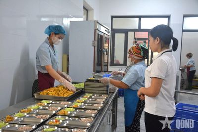 Gửi vào bữa cơm bán trú