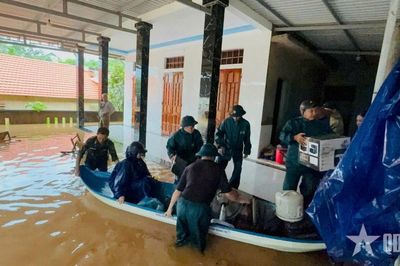 Quảng Trị: Ngập lụt tại nhiều khu dân cư, gần 1.500 cán bộ, chiến sĩ ứng phó mưa lũ