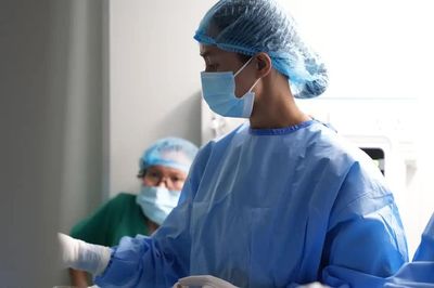 Mệt mỏi, rụng tóc, người phụ nữ trẻ bất ngờ phát hiện ung thư tuyến giáp