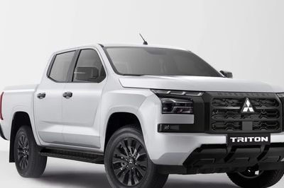Mitsubishi Triton thêm phiên bản mới, giá đắt hơn Ford Ranger