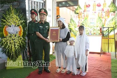 Truy thăng quân hàm Trung tá đối với Thiếu tá Trần Văn Tùng hy sinh khi cứu người