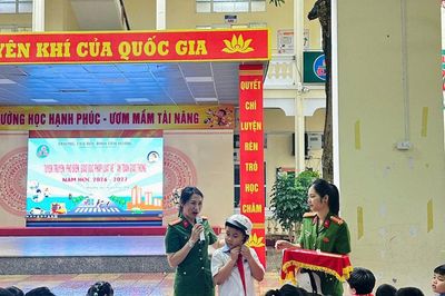 Gần 3.000 học sinh, giáo viên được tuyên truyền về ATGT, PCCC và an ninh mạng