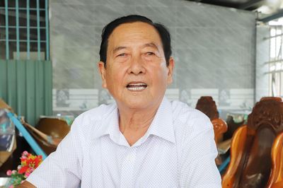 Lão nông 82 tuổi ở Cần Thơ thu lãi 5 tỷ đồng/năm từ vườn sầu riêng
