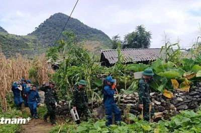 Đổi mới chính quyền cơ sở: Cán bộ không thể ngồi chờ dân
