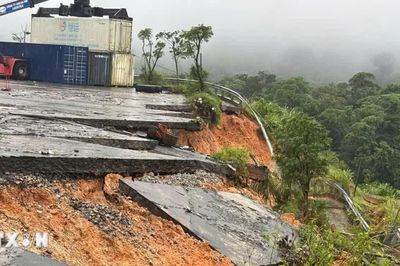 Quảng Trị: Sạt lở gần Cửa khẩu quốc tế Cha Lo sau mưa lớn