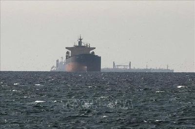 Ngoại giao Hormuz bế tắc, nguồn cung dầu toàn cầu chịu thêm sức ép