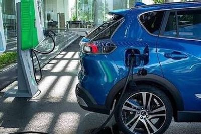 Sạc nhanh có làm hỏng pin xe điện không? Cách sạc xe điện hiệu quả để pin không bị hỏng nhanh