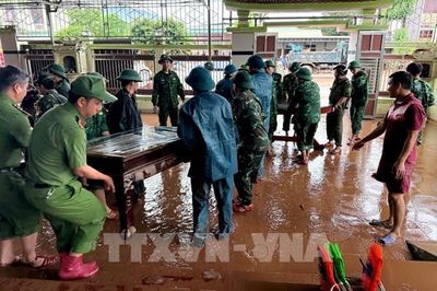 Quảng Trị khẩn trương vệ sinh nhà cửa, các điểm di tích sau lũ