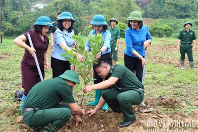 "Đồng hành cùng phụ nữ biên cương" tại xã Đồng Đăng