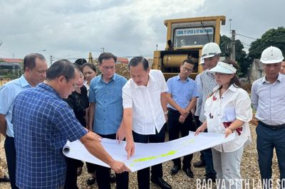 Kiểm tra tiến độ thực hiện Dự án đường Lý Thái Tổ kéo dài