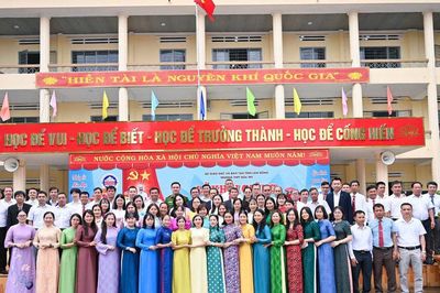 Người đứng đầu trước yêu cầu mới sau sắp xếp trường học