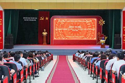 Hơn 600 đại biểu tập huấn nghiệp vụ công tác tổ chức xây dựng Đảng