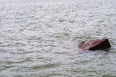 Hai tàu chìm thành chướng ngại vật nguy hiểm trên vùng biển An Giang, Cà Mau