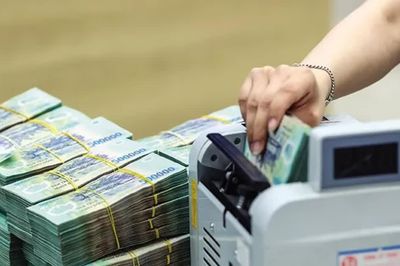 Tín dụng bỏ xa tiền gửi tới 3,5 điểm %, ngân hàng gánh áp lực vốn đắt