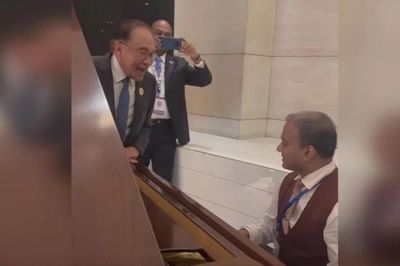 Thủ tướng Malaysia hát tình ca Ấn Độ bên lề Thượng đỉnh BRICS