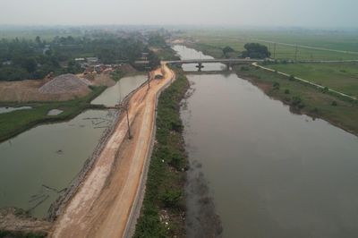 Khẩn trương thi công, hoàn thiện đê Tả Bùi