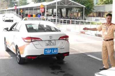 Đổi mới sát hạch lái xe, tăng xử lý tình huống thực tế