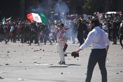 Hàng nghìn người Mexico tuần hành phản đối bạo lực