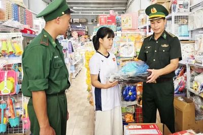 Ươm mầm tri thức, vun đắp tương lai cho học sinh vùng biên