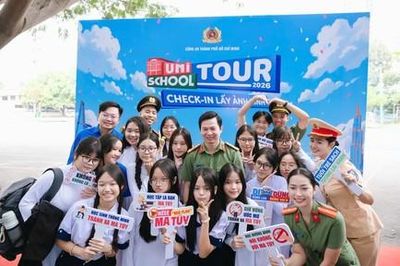 Công an TPHCM:  Khởi động chuỗi 'School Tour – Uni Tour' năm 2026: Cùng tuổi trẻ Thành phố nói không với ma túy