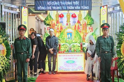 Thiếu tá lao mình xuống sông cứu người được truy thăng quân hàm Trung tá