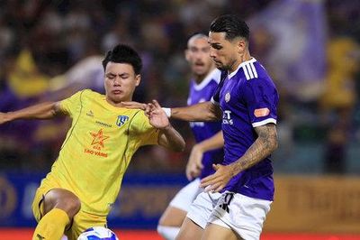 Hà Nội FC khởi đầu tệ hại và nỗi lo ở Hàng Đẫy