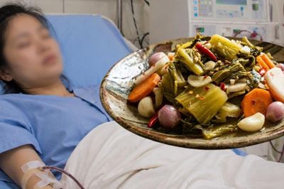 Cô gái mắc ung thư gan giai đoạn cuối bật khóc vì một món rau