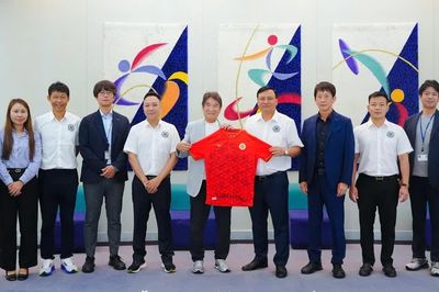 CLB Công an Hà Nội thăm trụ sở chính của Mizuno tại Nhật Bản