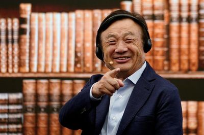 Hai cuốn sách hé lộ tư duy của nhà sáng lập Huawei