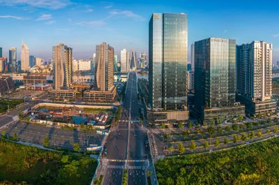 Nhà cao tầng có làm đô thị quá tải?