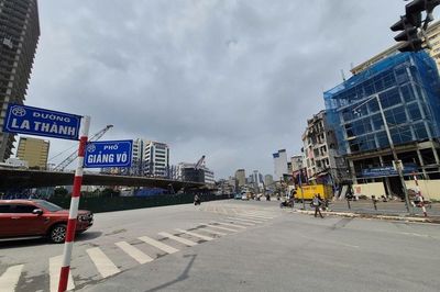 Điều chỉnh giao thông nút giao Láng Hạ - Giảng Võ - La Thành: Phương tiện được đi vào làn BRT