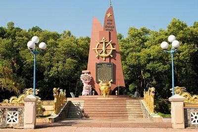 Gợi mở cho văn nghệ sĩ sáng tác những tác phẩm có giá trị hướng tới kỷ niệm các sự kiện lớn của dân tộc