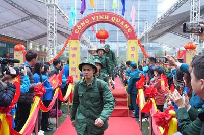 Thủ tục tạm hoãn gọi nhập ngũ với công dân đi du học
