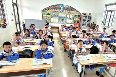 27/166 học sinh đến trường trong vụ phụ huynh phản đối chủ trương giải thể điểm lẻ