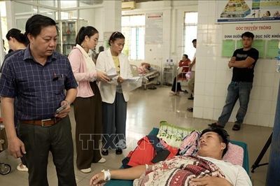 Làm rõ việc nhiều người triệu chứng ngộ độc thực phẩm nhập viện tại xã Cam Lộ, Quảng Trị