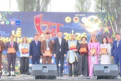 Ngày hội Đại đoàn kết toàn dân tộc lần đầu đến với kiều bào ở nước ngoài