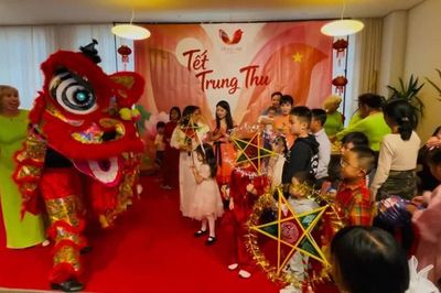 Giữ tiếng Việt để thế hệ trẻ gắn bó với cội nguồn