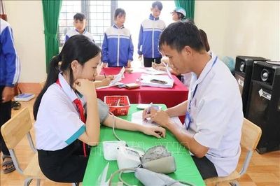 Tăng tốc khám sức khỏe, hướng tới bao phủ 100% dân số