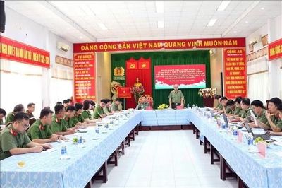 Bám cơ sở, phòng ngừa từ sớm, từ xa ở địa bàn biên giới
