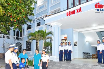 Đặc khu Trường Sa cấp cứu ngư dân tỉnh Lâm Đồng gặp nạn trên biển