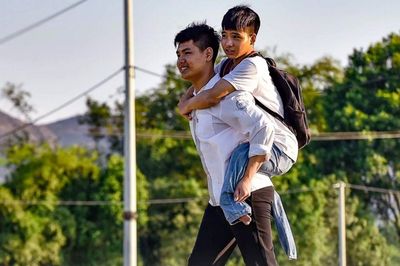 10 năm cõng bạn đến trường và 'quả ngọt' của đôi bạn ở Thanh Hóa từng lay động hàng triệu trái tim