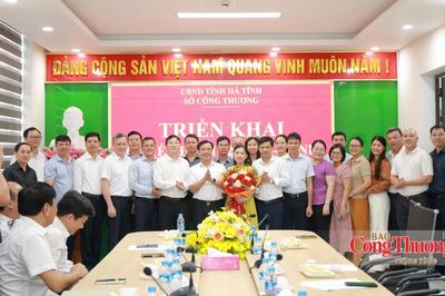 Hà Tĩnh: Công bố quyết định chuyển giao quản lý địa chất, khoáng sản sang Sở Công Thương