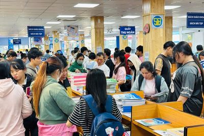 Bộ Giáo dục và Đào tạo nhận trách nhiệm trong dự báo nhu cầu sách giáo khoa