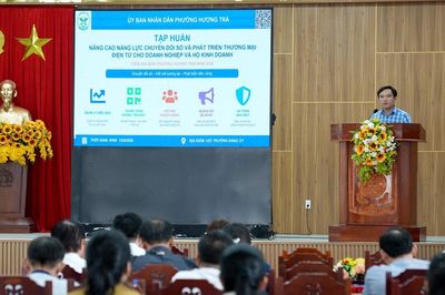 Phường Hương Trà nâng cao năng lực chuyển đổi số cho doanh nghiệp, hộ kinh doanh
