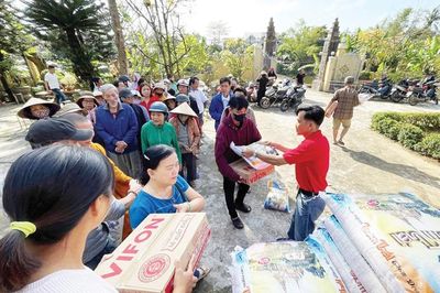 Làm việc từ tâm