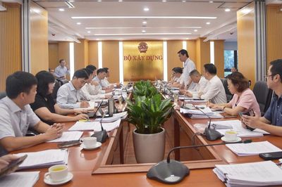 Bộ Xây dựng tham vấn chính sách giúp TP.HCM triển khai Luật Phát triển đô thị
